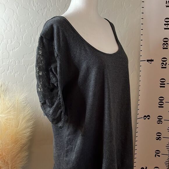 𝅺caren Sport gray short sleeve T-shirt lace embellished sleeves scoop neck SZ 3X - Picture 5 of 8